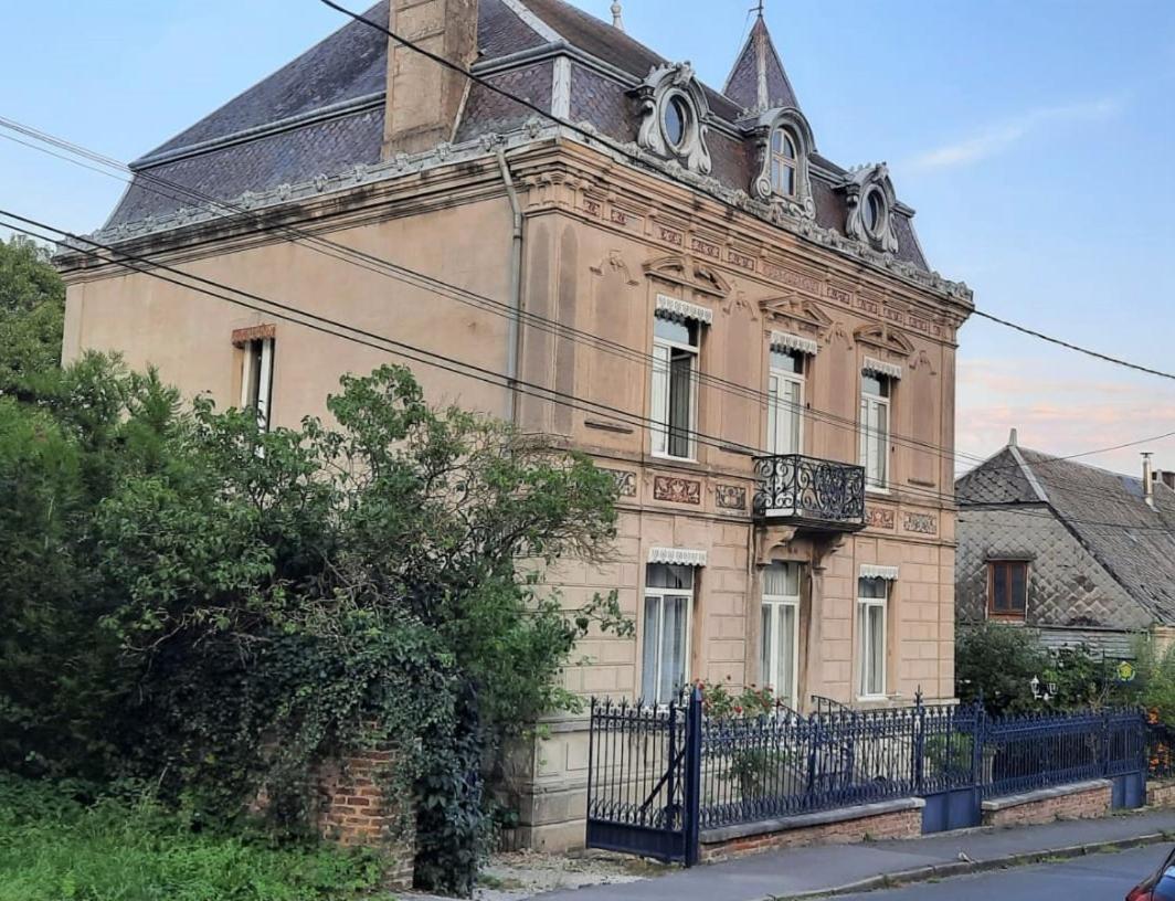 Le Petit Chateau Saint-Michel  Exterior photo